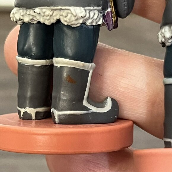 2 Disney Animators Collection Disney Store Frozen Kristoff Figures - Picture 15 of 16